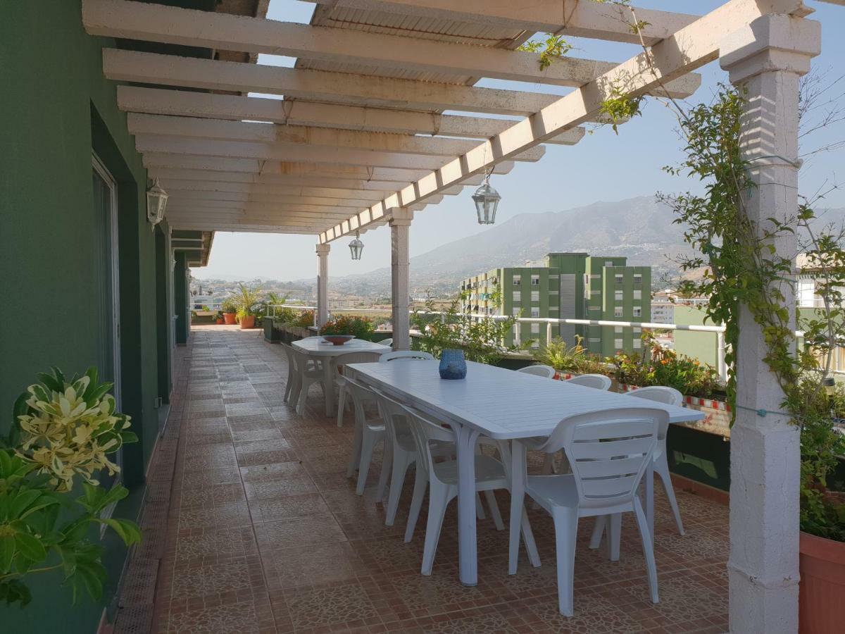 Atico Con Gran Terraza Apartment Фуeнхирола Екстериор снимка