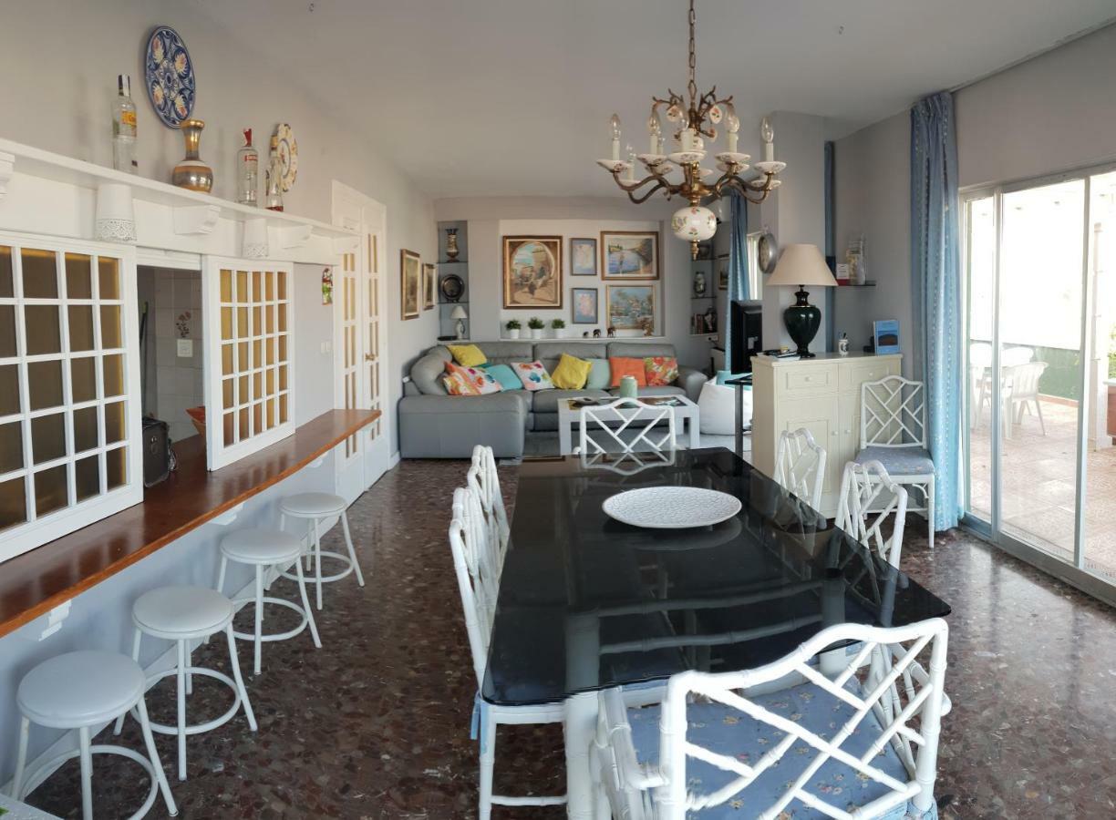 Atico Con Gran Terraza Apartment Фуeнхирола Екстериор снимка